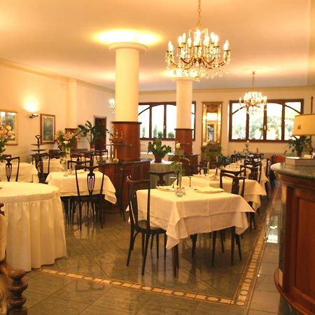 Hotel Pescetto アルベンガ エクステリア 写真
