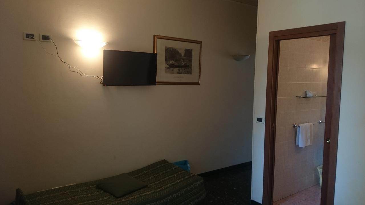 Hotel Pescetto アルベンガ エクステリア 写真