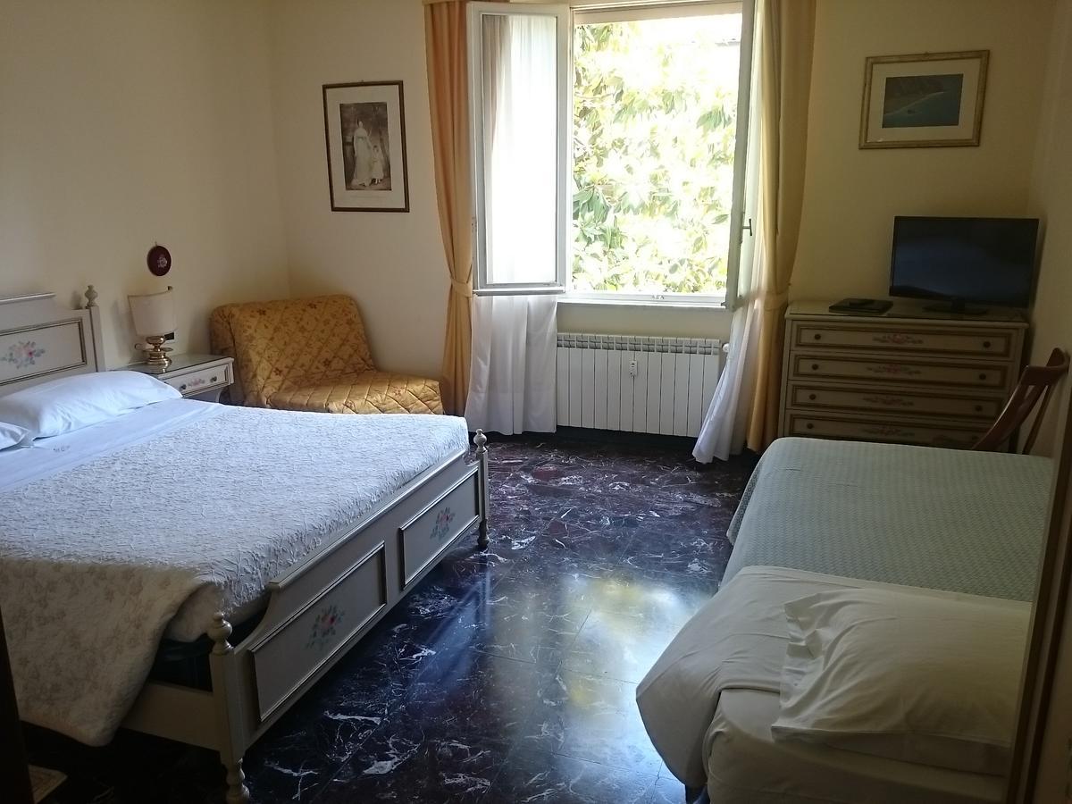 Hotel Pescetto アルベンガ エクステリア 写真